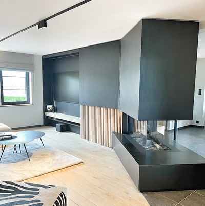 Architecture d’intérieur premium, lumineuse et texturée. Matières nobles et design sur mesure en Brabant wallon et Namur.